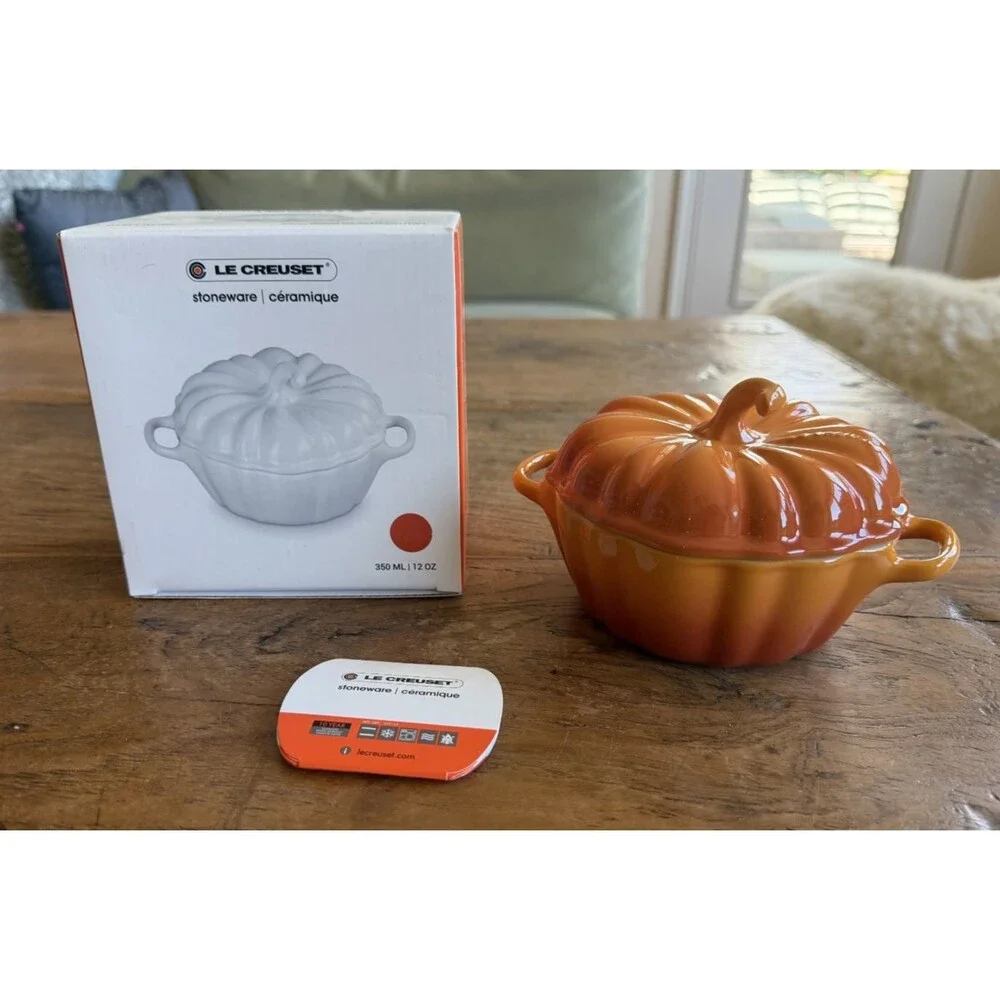 Le Creuset Stoneware Figural Pumpkin Mini Cocotte 12 oz 350 ml Persimmon NEW